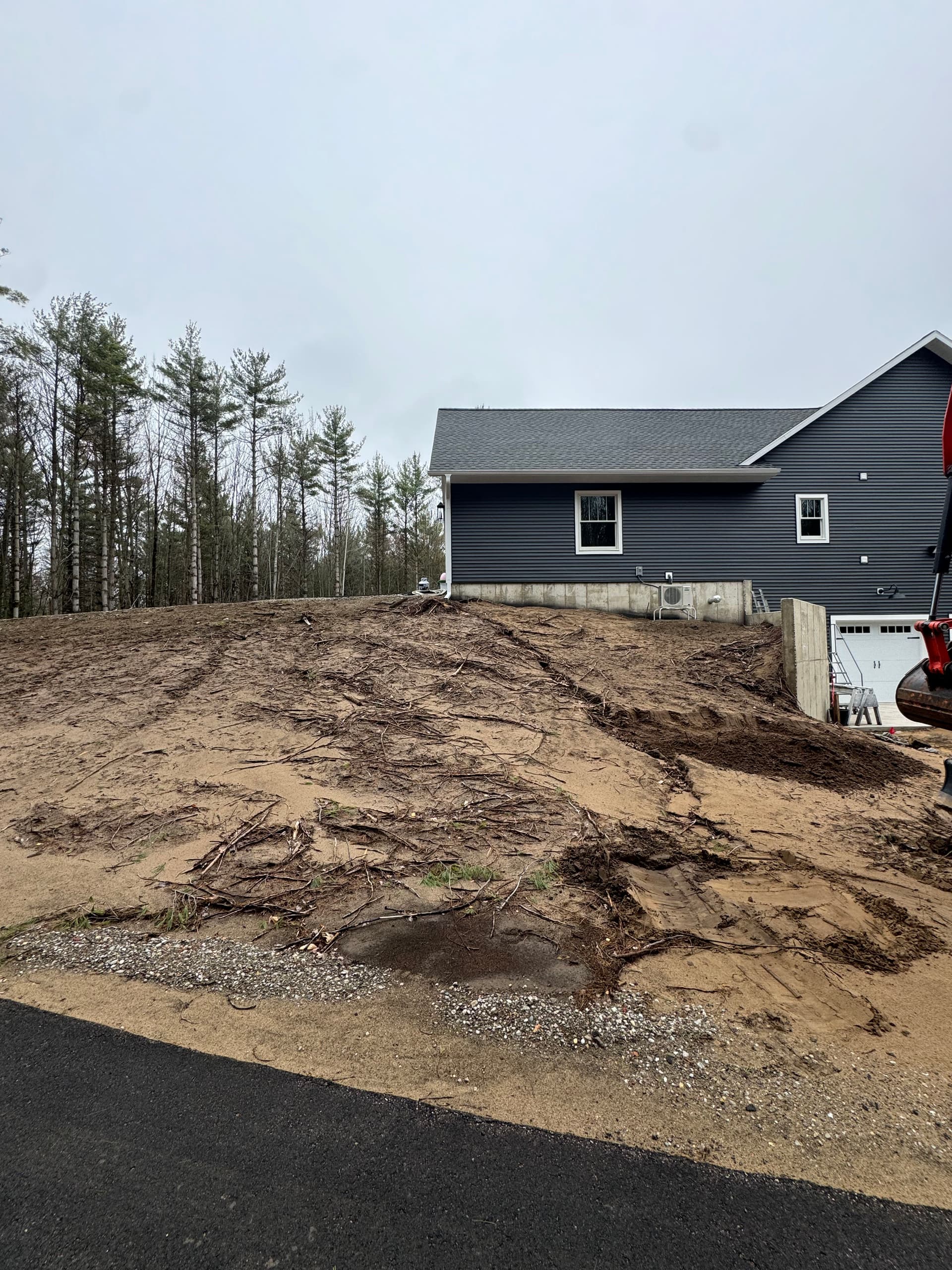9-Foot Outcropping Retaining Wall Build in Grand Haven image